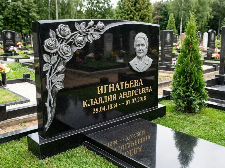 Памятник с барельефом — выполненная работа 45 в Пензе