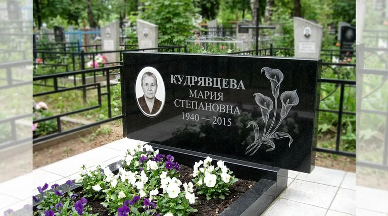 Памятник с гравировкой калл — выполненная работа «Кудрявцева» в Пензе