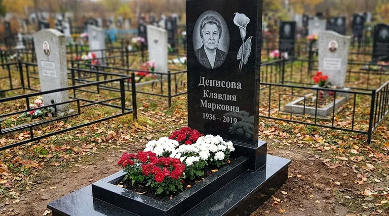 Памятник с гравировкой калл — выполненная работа «Денисова» в Пензе