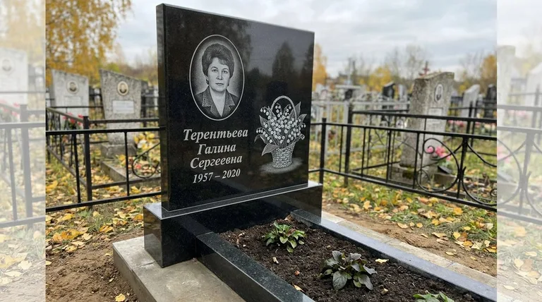 Памятник с гравировкой ландышей — выполненная работа «Терентьева» в Пензе