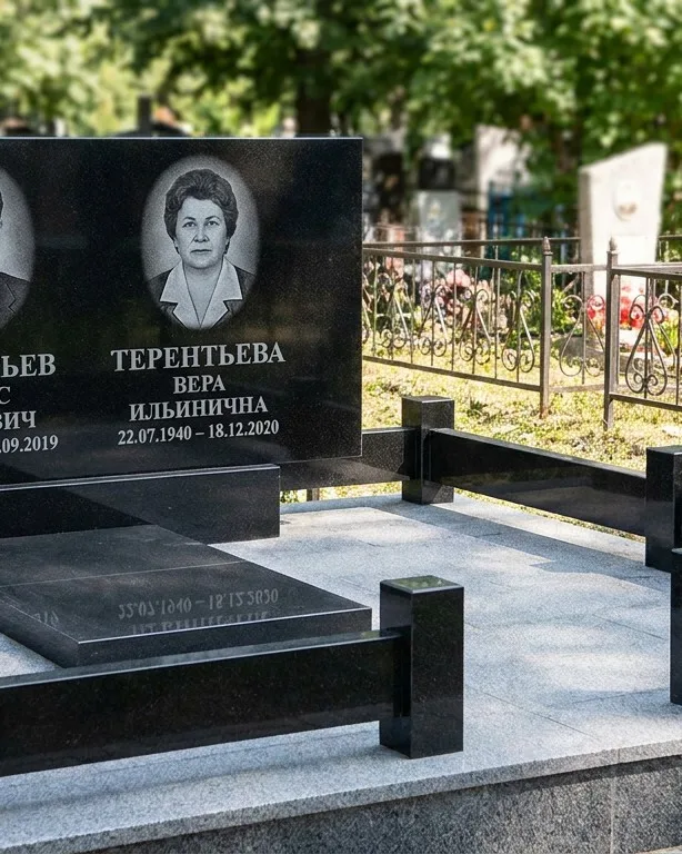Премиум памятник под ключ с золочёной гравировкой в Пензе