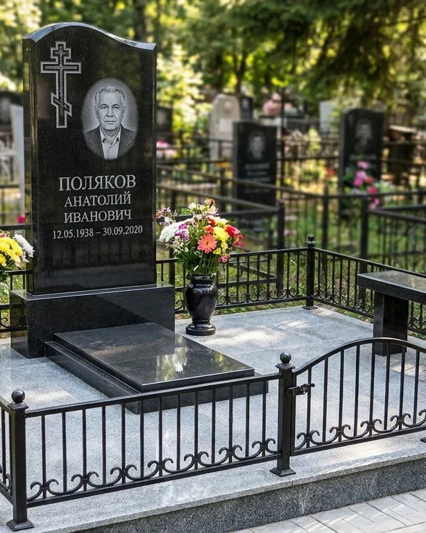 Памятник под ключ с восьмиконечным крестом в Пензе