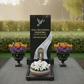 Гранитный вертикальный памятник для мемориального комплекса - ПН136